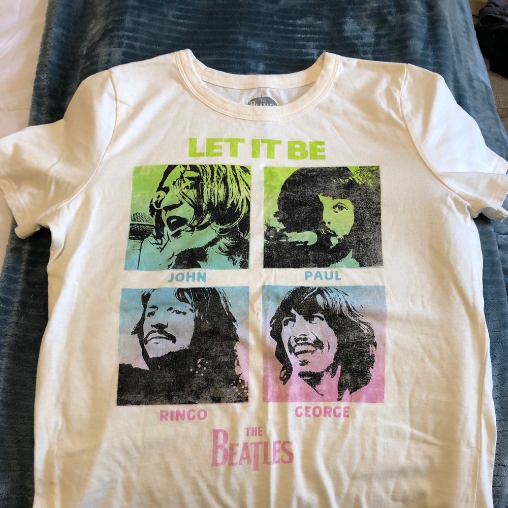T- shirt